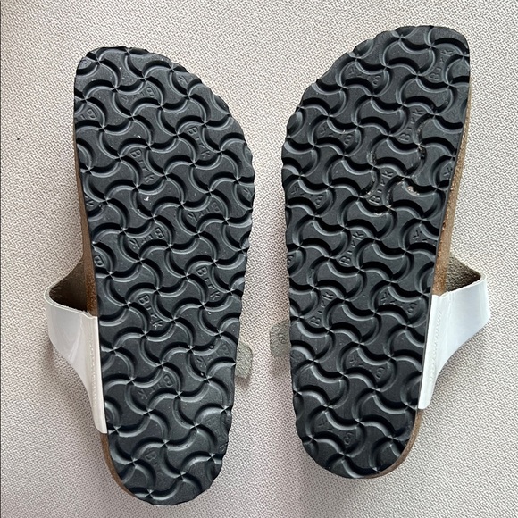 Birkenstock White and Brown Sandals - Picture 3 of 5